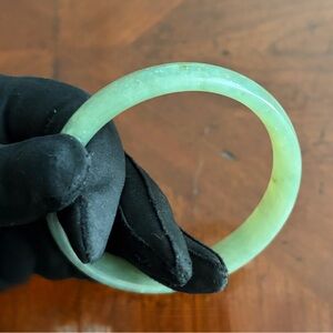Jadeite Jade Green Bangle Bracket